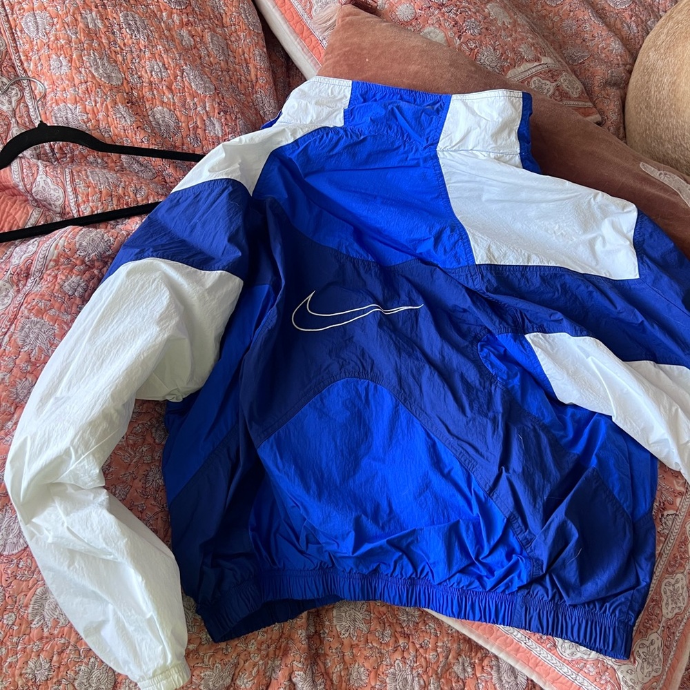 Almost New Nike Windbreaker